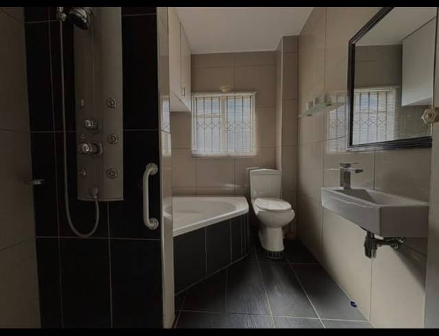 1.5 BEDROOM APARTMENT FOR SALE IN GLENWOOD